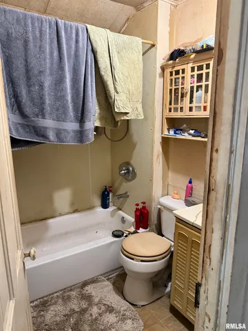 $130,000 | 105-109 Northeast 5th Avenue, Aledo, IL 61231