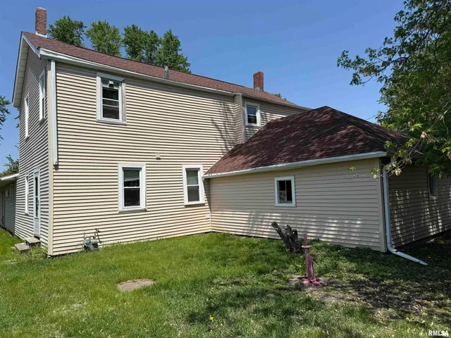 $130,000 | 105-109 Northeast 5th Avenue, Aledo, IL 61231