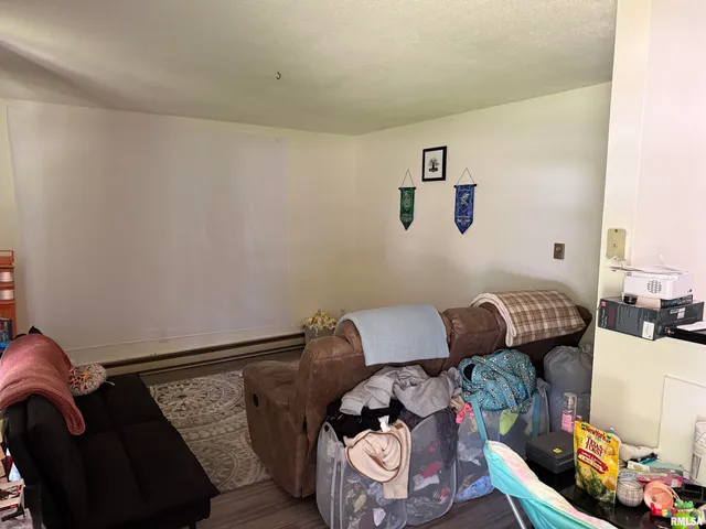 $130,000 | 105-109 Northeast 5th Avenue, Aledo, IL 61231