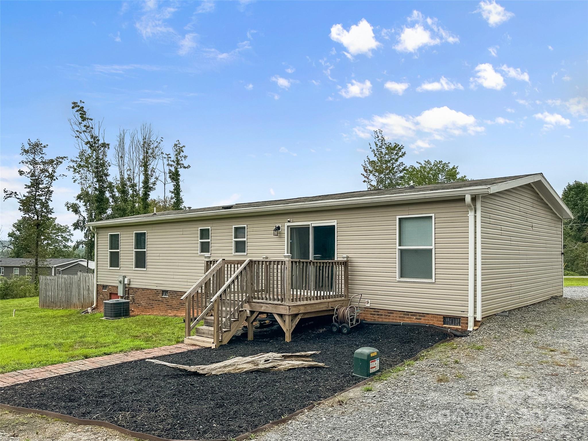 624 Legion Road Lenoir, NC 28645 - Photo 3 of 31 Gallery Image 3
