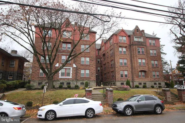 $1,795 | 7876 Spring Avenue, Unit 3, Elkins Park, PA 19027