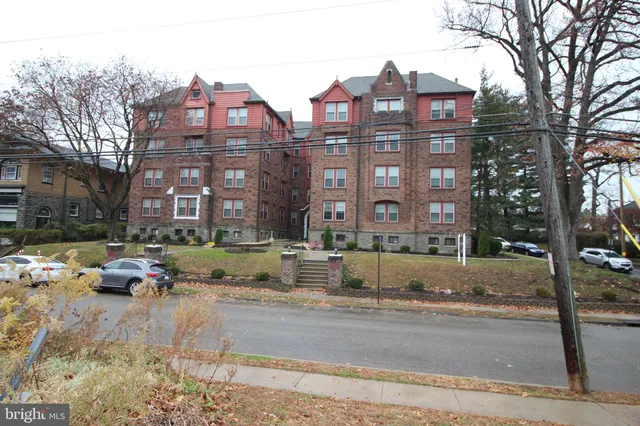 $1,795 | 7876 Spring Avenue, Unit 3, Elkins Park, PA 19027