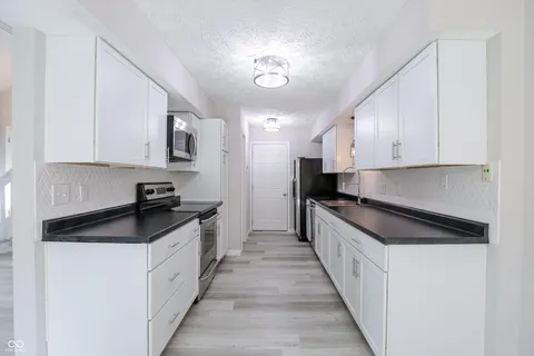 $240,000 | 9303 Golden Oaks North, Indianapolis, IN 46260