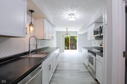 $240,000 | 9303 Golden Oaks North, Indianapolis, IN 46260