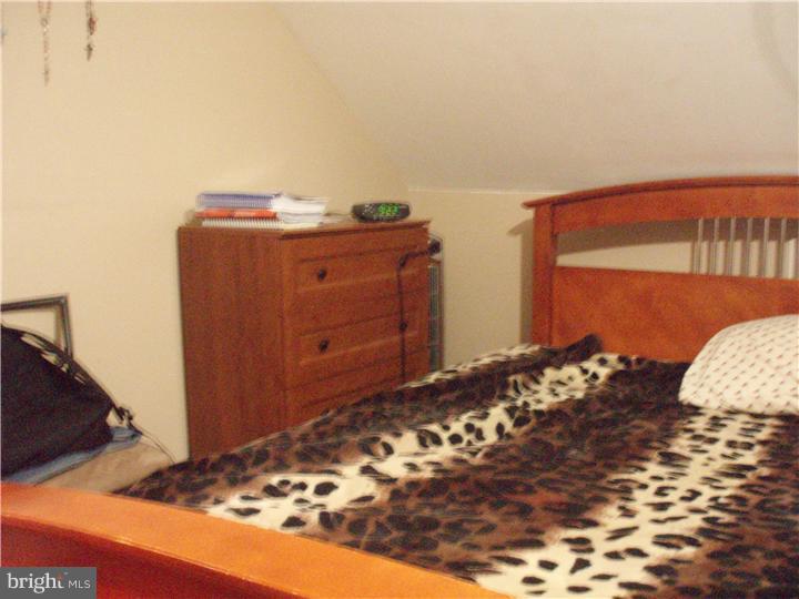 814 Tomlinson Road Philadelphia, PA 19116 - Photo 8 of 12 Bedroom 4