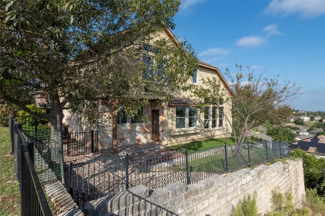 $675,000 | 16 Mountain Terrace Cove, Austin, TX 78734