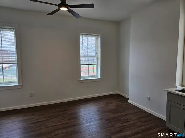 $1,854 | 94-96 Edwards Street, Unit 2A, Hartford, CT 06120