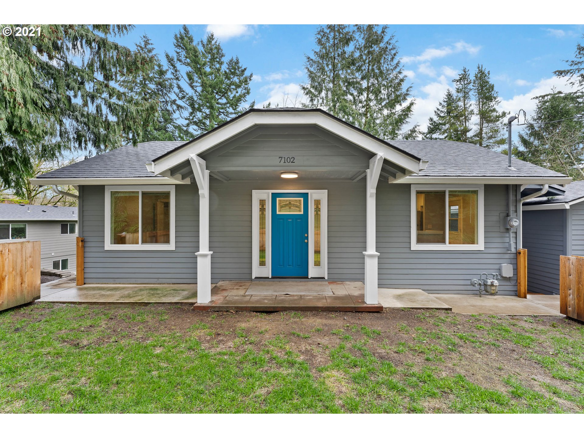 7102 Southwest Capitol Hill Road Portland, OR 97219 - Photo 1 of 21 Gallery Image 1