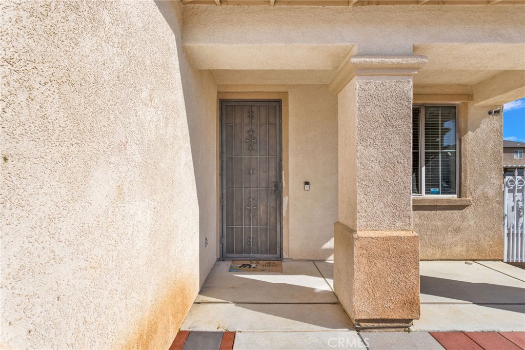 14605 Hummingbird Road Victorville, CA 92394 - Photo 5 of 66