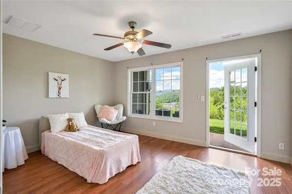 $380,000 | 29 Rotunda Circle, Asheville, NC 28806