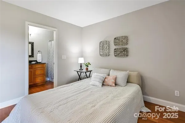 $380,000 | 29 Rotunda Circle, Asheville, NC 28806