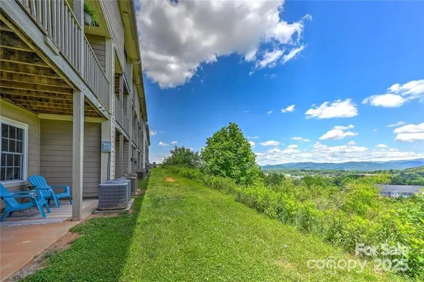 $380,000 | 29 Rotunda Circle, Asheville, NC 28806