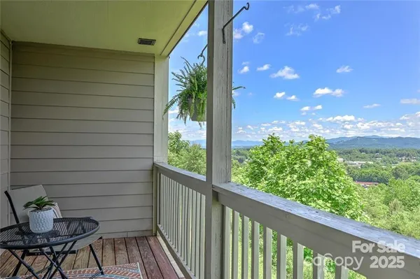 $380,000 | 29 Rotunda Circle, Asheville, NC 28806