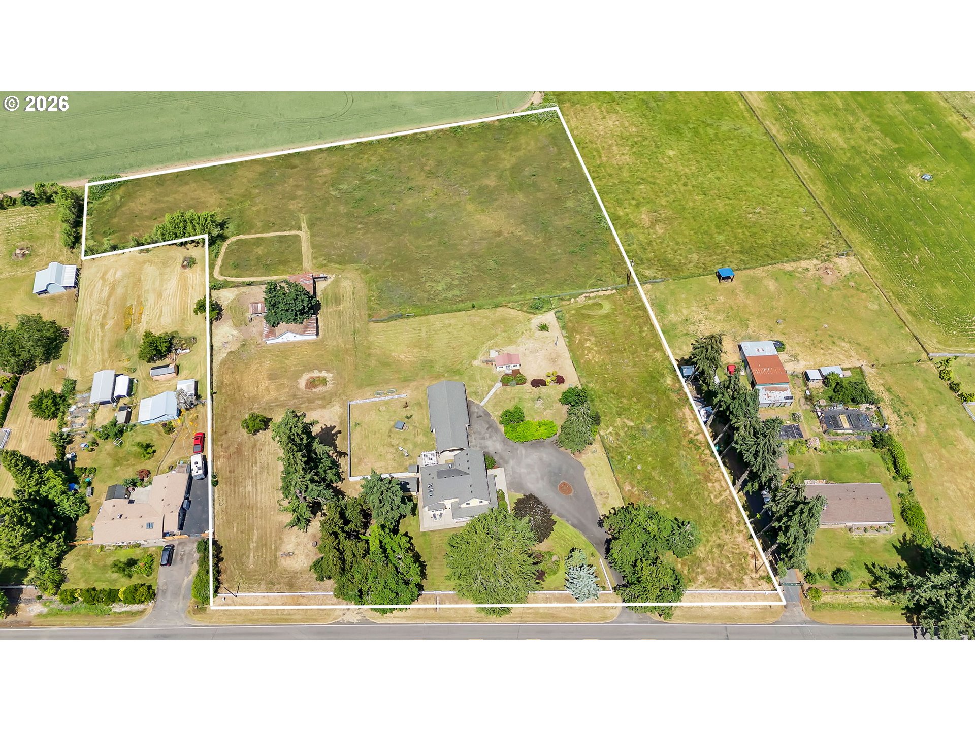 34671 Mathews Road Eugene, OR 97405 - Photo 4 of 47