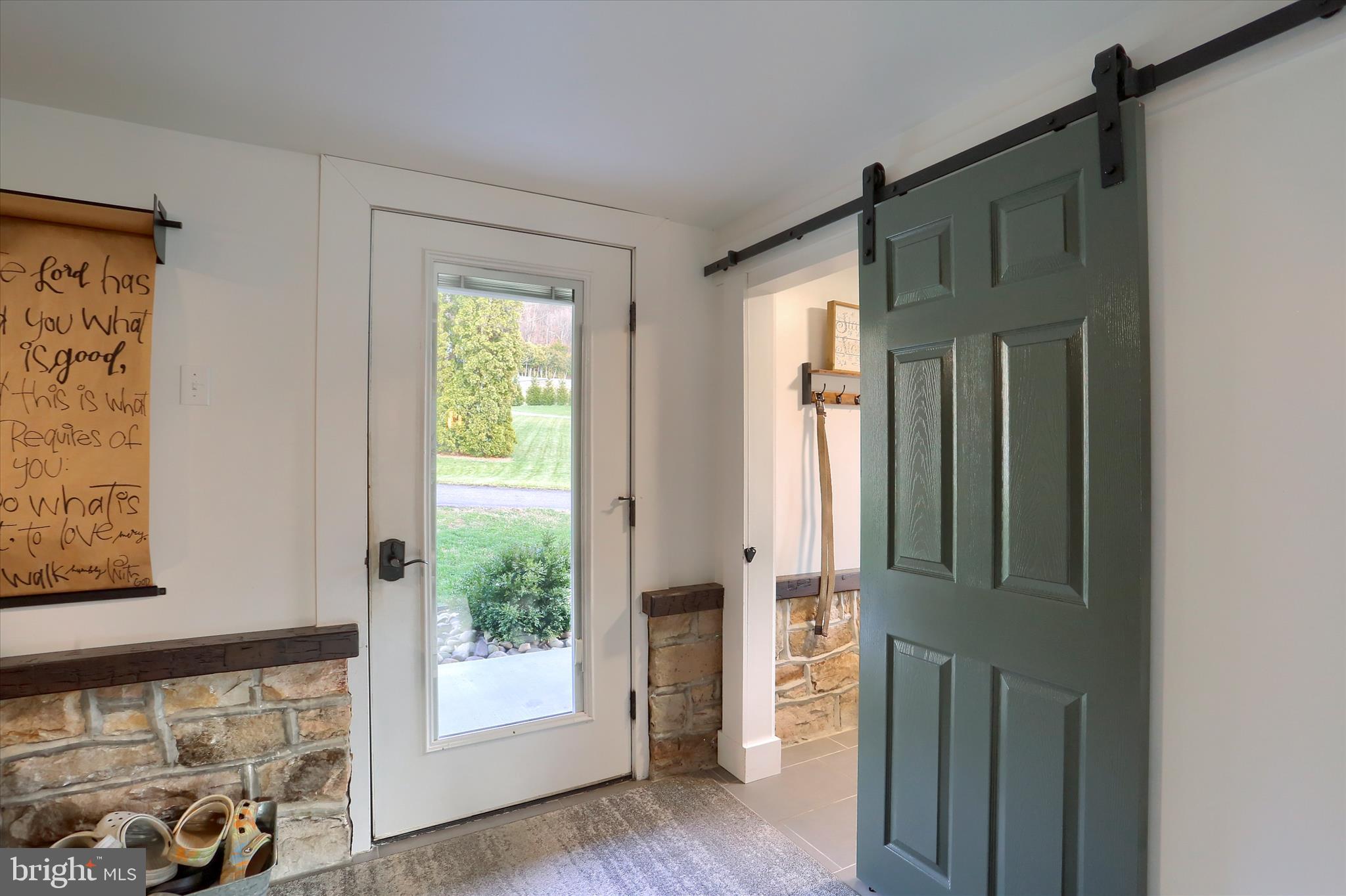 552 Mountain Road Dalmatia, PA 17017 - Photo 6 of 91 Gallery Image 6