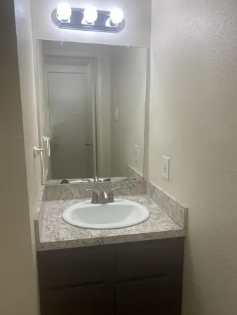$1,200 | 2826 Wimbledon Court, Unit D, Garland, TX 75041