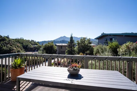 $1,750,000 | 70 Essex Street, San Anselmo, CA 94960