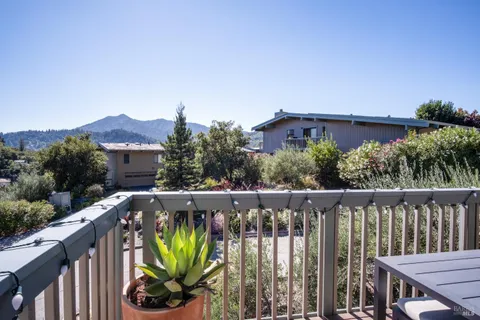 $1,750,000 | 70 Essex Street, San Anselmo, CA 94960