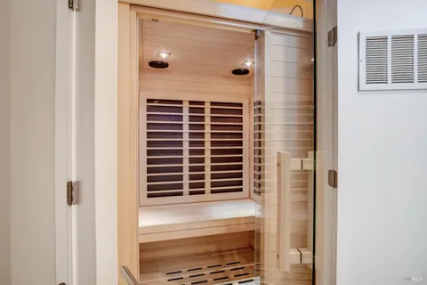 $1,750,000 | 70 Essex Street, San Anselmo, CA 94960