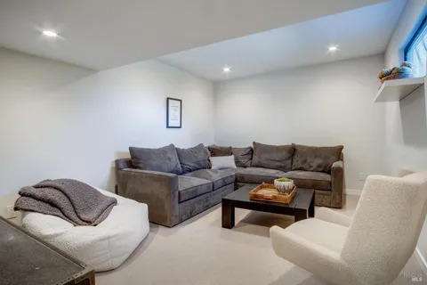 $1,750,000 | 70 Essex Street, San Anselmo, CA 94960