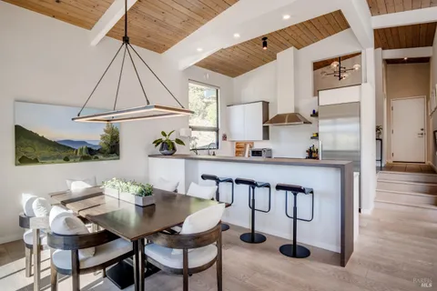 $1,750,000 | 70 Essex Street, San Anselmo, CA 94960