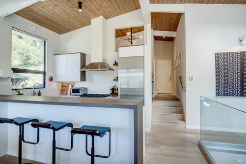 $1,750,000 | 70 Essex Street, San Anselmo, CA 94960