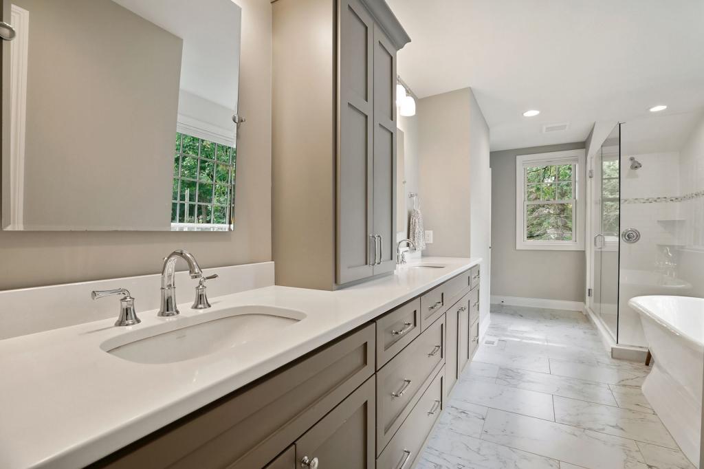 20400 Western Road Deephaven, MN 55331 - Photo 18 of 40