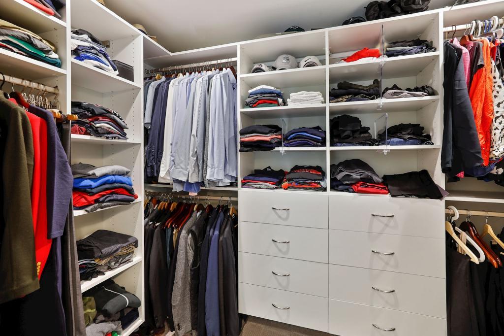 20400 Western Road Deephaven, MN 55331 - Photo 19 of 40