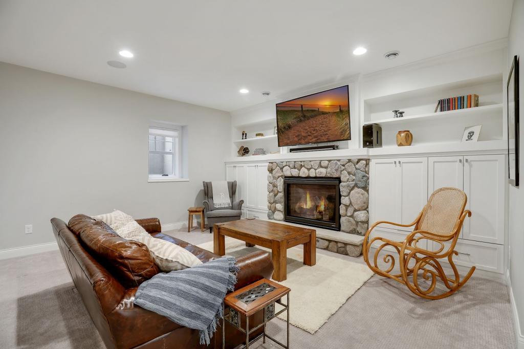 20400 Western Road Deephaven, MN 55331 - Photo 27 of 40