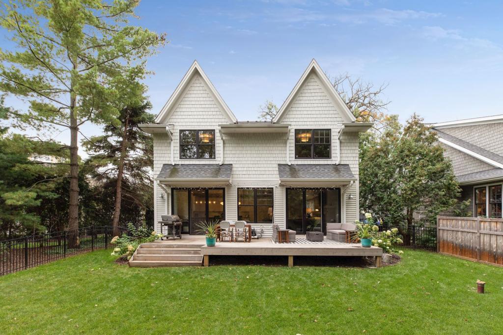 20400 Western Road Deephaven, MN 55331 - Photo 30 of 40