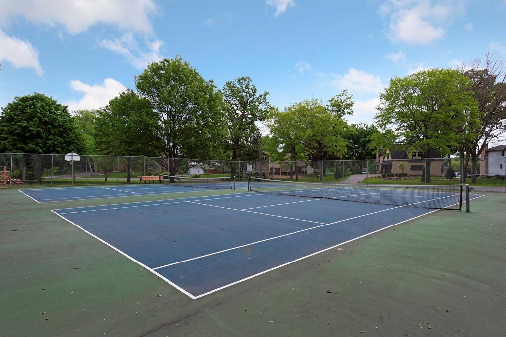 20400 Western Road Deephaven, MN 55331 - Photo 36 of 40