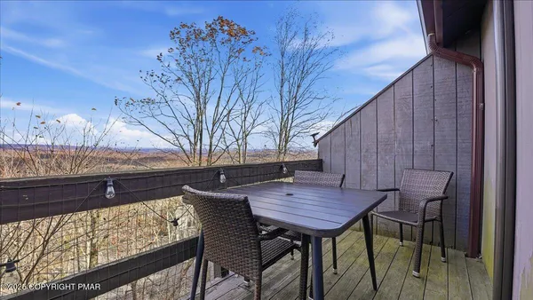 $299,900 | 248 High Pass Way, Tannersville, PA 18372