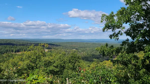$299,900 | 248 High Pass Way, Tannersville, PA 18372