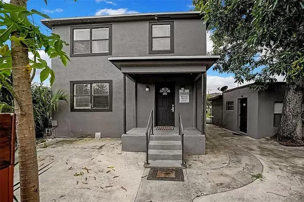 a house view with a outdoor space