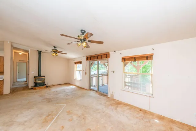 $300,000 | 31 Rocky Road, Weaverville, CA 96093