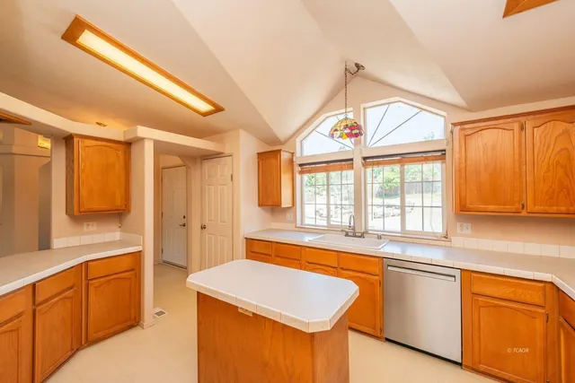 $300,000 | 31 Rocky Road, Weaverville, CA 96093