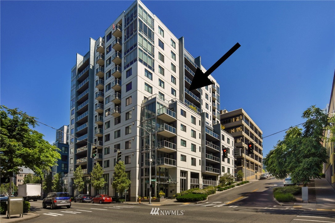 76 Cedar Street, Unit 910 Seattle, WA 98121 - Photo 2 of 30 front view of a building