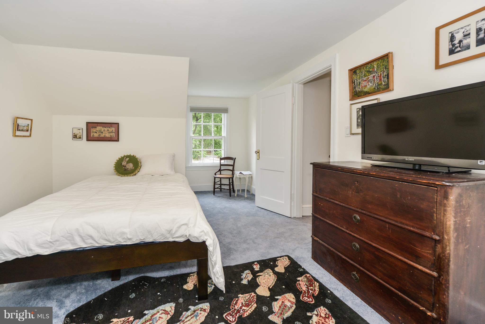 1615 North Glebe Road Arlington, VA 22207 - Photo 21 of 24 Bedroom