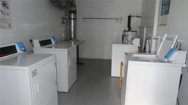 $1,800 | 2295 Americus Boulevard East, Unit 29, Clearwater, FL 33763