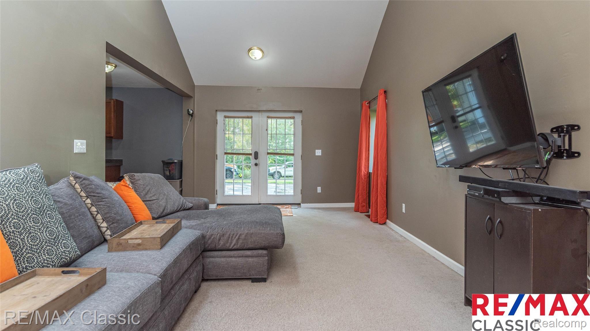 715 Chilson Road Howell, MI 48843 - Photo 9 of 24 Alt view Liv rm.jpg