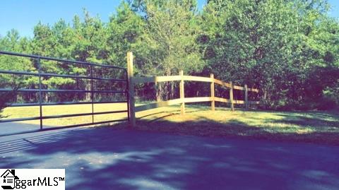 5419 Old Griffin Road Chesnee, SC 29323 - Photo 3 of 20 Gallery Image 3