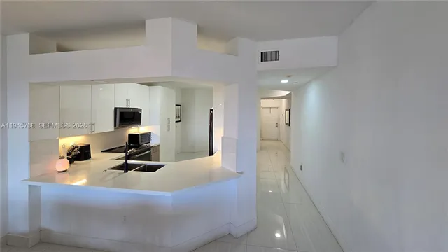 $514,000 | 10730 Northwest 66th Street, Unit 502, Doral, FL 33178