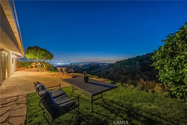 $1,575,000 | 2817 North Mountain Avenue, Claremont, CA 91711