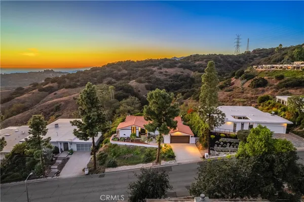 $1,575,000 | 2817 North Mountain Avenue, Claremont, CA 91711
