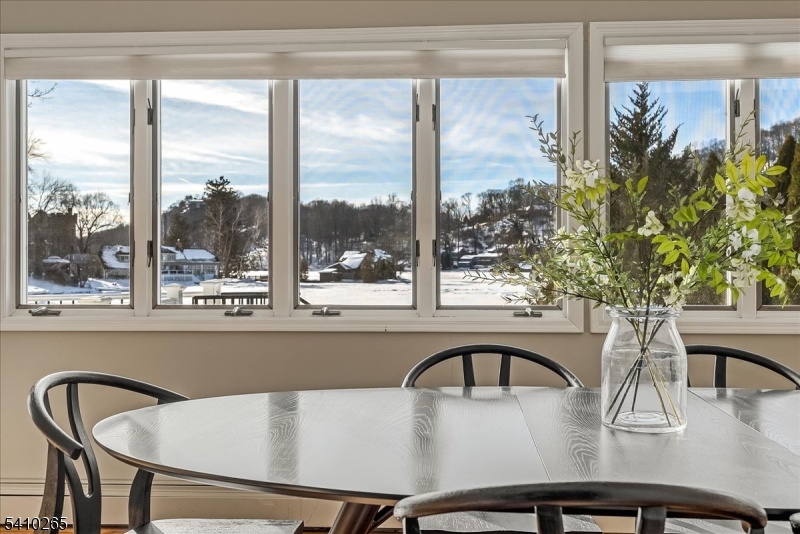 4 Arrowhead Trail Sparta, NJ 07871 - Photo 9 of 48