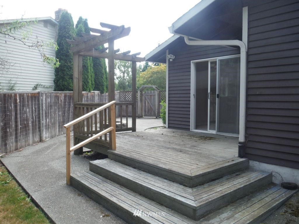 2609 164th Place Southeast Bothell, WA 98012 - Photo 3 of 12