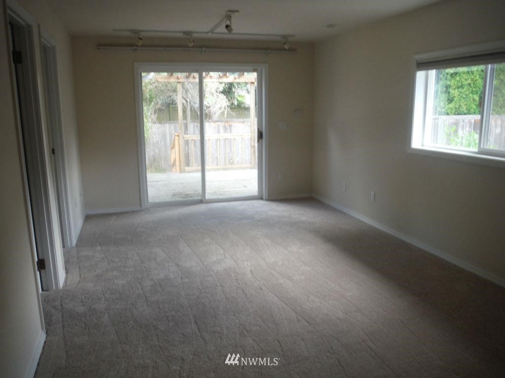 2609 164th Place Southeast Bothell, WA 98012 - Photo 6 of 12