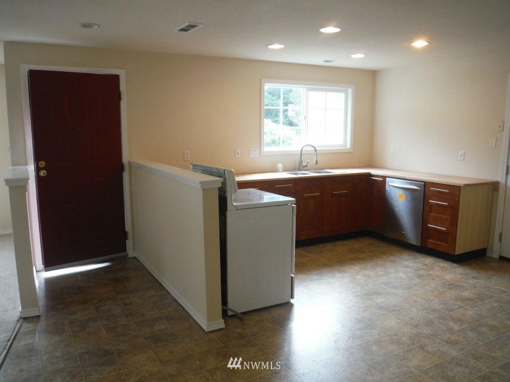 2609 164th Place Southeast Bothell, WA 98012 - Photo 7 of 12