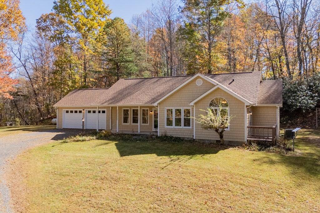 1259 McGhee Road Woodlawn, VA 24381 - Photo 7 of 81 Gallery Image 7