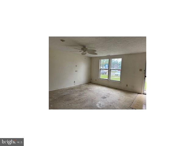 41 Vanderbilt Court Sicklerville, NJ 08081 - Photo 5 of 13 a open living room with a cabinet and a window